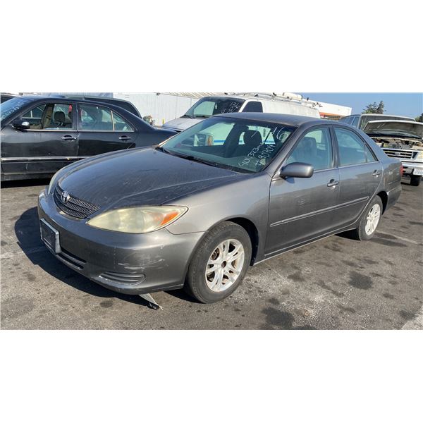 2004 Toyota Camry Standard
