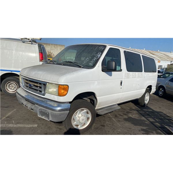 2005 FORD E-SERIES