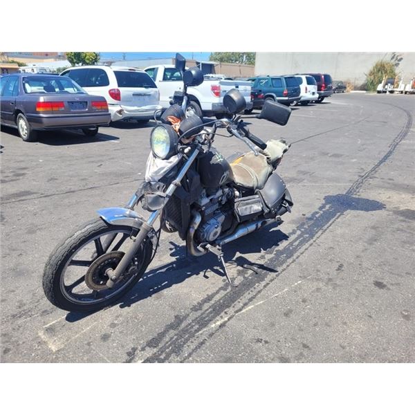 1989 KAWASAKI MOTORCYCLE