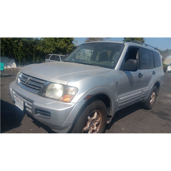 2002 Mitsubishi Montero XLS