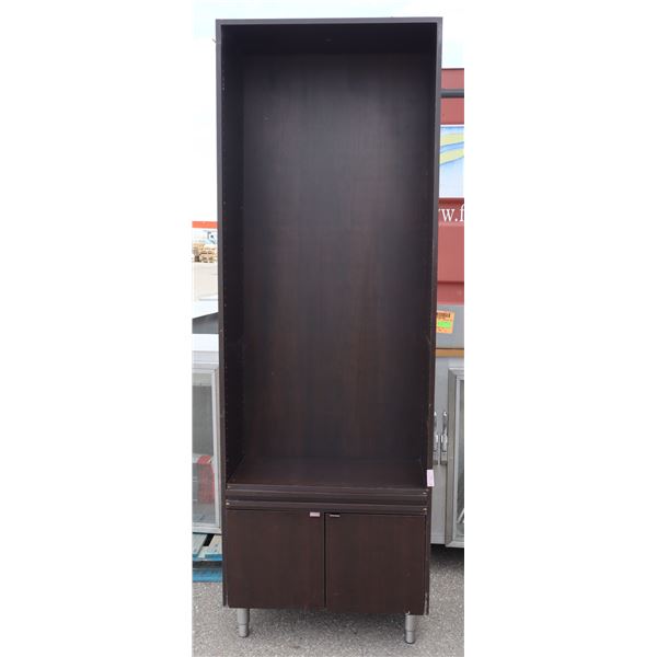 LARGE FREESTANDING SHELVING UNIT/ CABINET