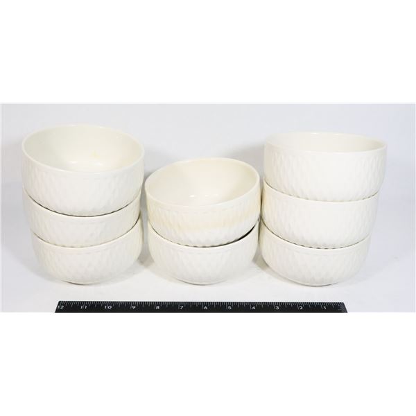 BOX OF MATCHING RESTAURANT BOWLS