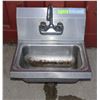 Image 1 : STAINLESS STEEL HANDWASH SINK