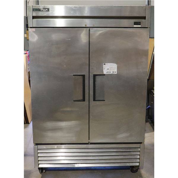 TRUE TWO SECTION REACH IN FREEZER (SOLID DOORS)  ~TESTED, WORKING~