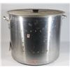 Image 1 : EXTRA LARGE CROWN COOKWARE STOCK POT WITH LID