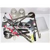 Image 1 : FLAT OF RESTAURANT MISC INCLUDING LADLES,