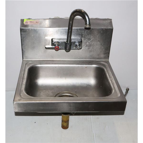 STAINLESS STEEL HANDWASH SINK