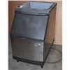 Image 1 : ICE STORAGE BIN/ BASE FOR ICE MACHINE