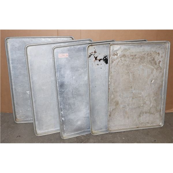 5 FULL SIZE BAKING PANS (APPROX 26" X 18")