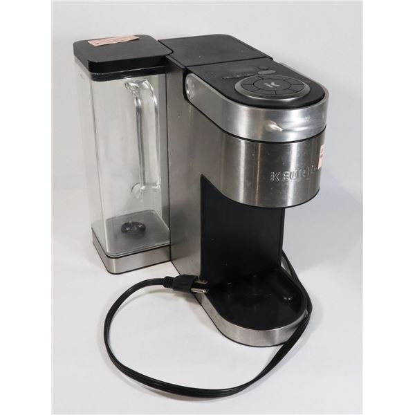 KEURIG COFFEE MACHINE