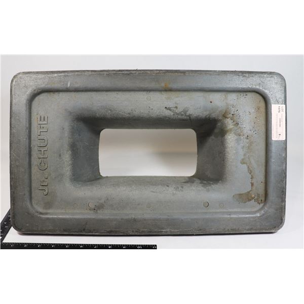 JR. CHUTE FLATWARE RETRIEVER