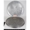 Image 1 : BUNDLE OF 12" PERFORATED PANS