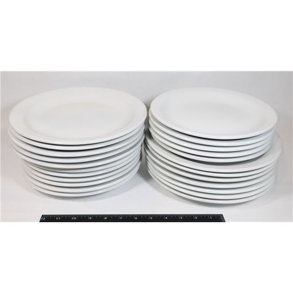 MILK CRATE OF ASSORTED SIZE RESTAURANT PLATES