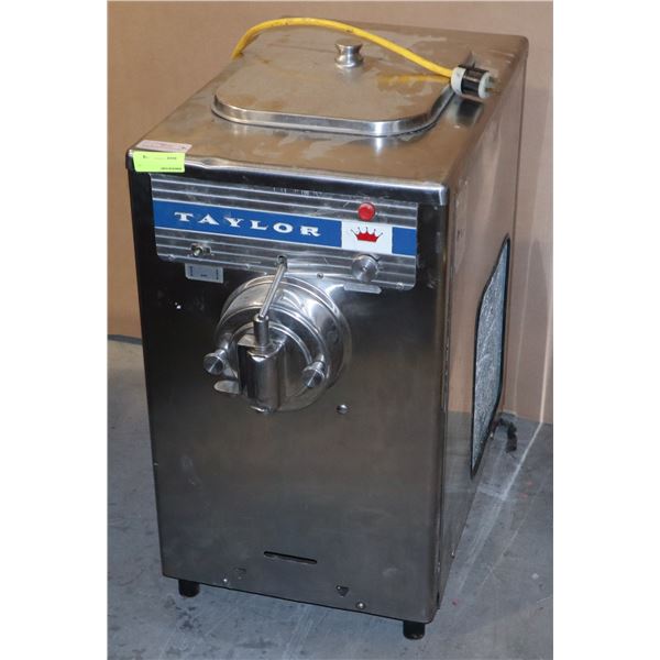 TAYLOR COUNTERTOP SOFT SERVE ICE CREAM MACHINE MODEL 330-32