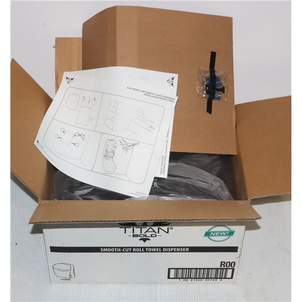 *BAILIFF SEIZURE* NEW SMOOTH CUT ROLL TOWEL