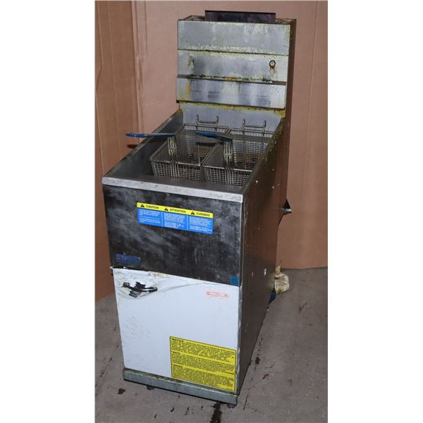 *BAILIFF SEIZURE* PITCO NATURAL GAS DEEP FRYER