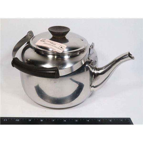 STAINLESS STEEL KETTLE WITH LID