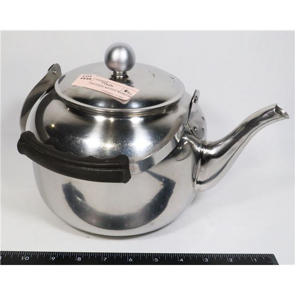STAINLESS STEEL KETTLE WITH LID
