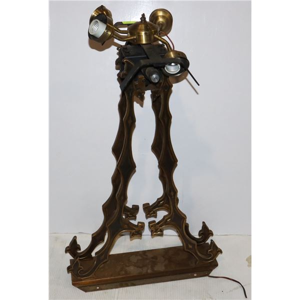 UNIQUE 4 LIGHT LIGHT FIXTURE