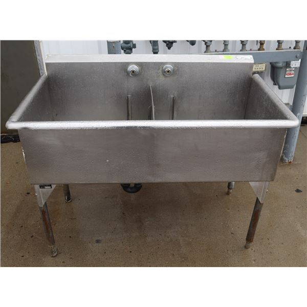 TWO TUB STAINLESS STEEL SINK ON LEGS (APROX 51" W X 26" D)