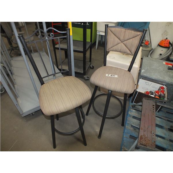 2 Bar Stools