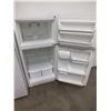 Image 2 : Frigidaire Fridge