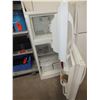 Image 2 : Frigidaire Fridge