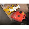 Image 1 : 2 6 Ton Jack Stands & 1 Fuel Jug