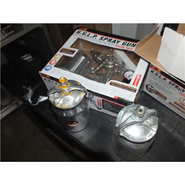 Gravity Feed Spray Gun & 2 Xrta Paint Tanks