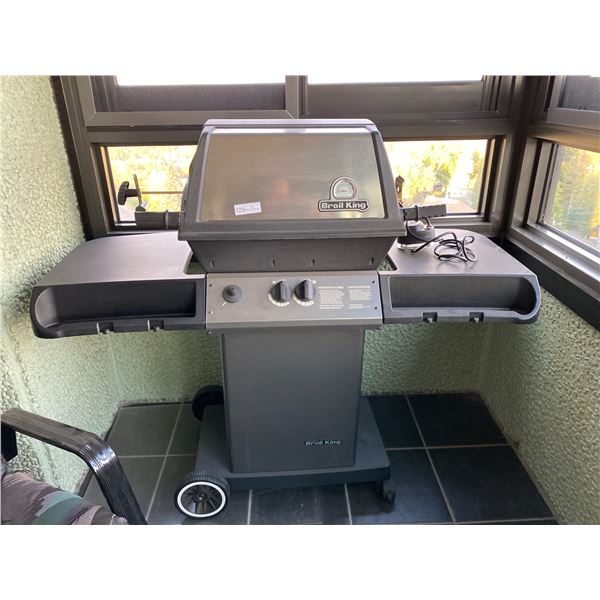 Broil King Propene Rolling Barbeque (Like New)