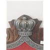 Image 5 : Large Wood And Metal Crest