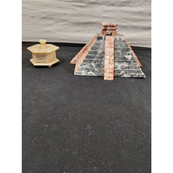 Stone Decor