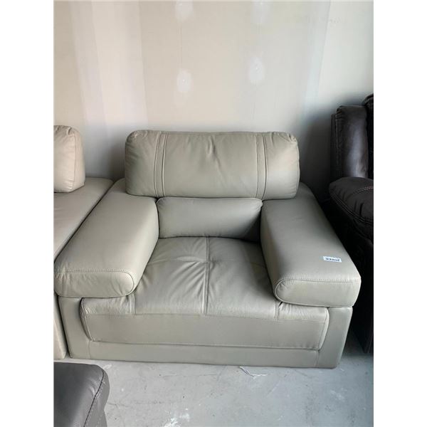 Almond Bauhaus Style Cream Leather Living room Chair