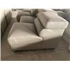 Image 4 : Leather Modular 4 Pce Cream Living room Seating System
