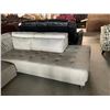 Image 3 : L shaped Sectional Upholstered Cream Sofa Livingroom Suite