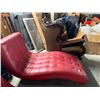 Image 3 : Red Leather Style chaise Loungers