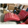 Image 2 : Red Leather Style chaise Loungers