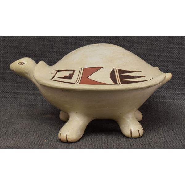 HOPI POTTERY TURTLE (JOY NAVASIE )