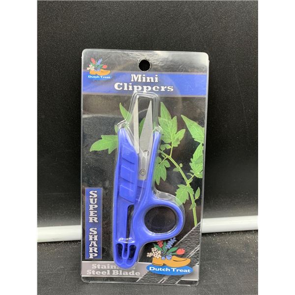 Mini Clippers with Stainless Steel Blades