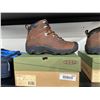 Image 2 : Keen Pyrenees Leather Hiking Boot Colour: Brown Size: 9.5 US Women's
