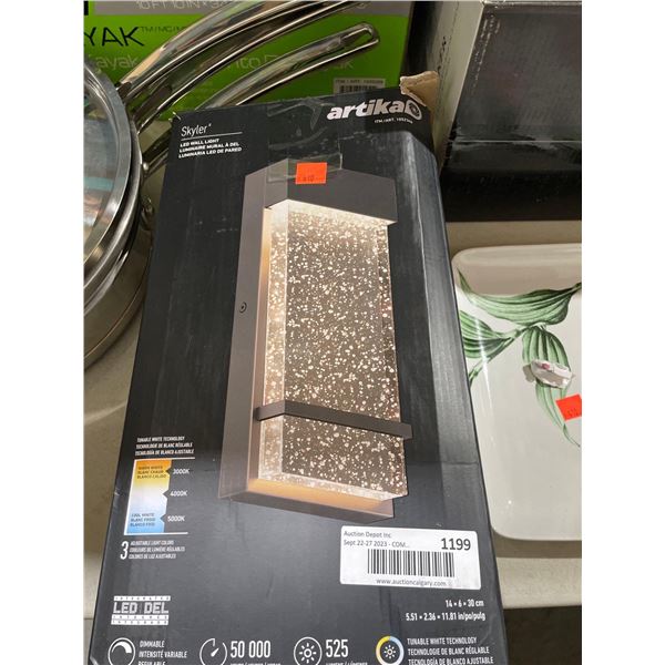 Skyler LED Wall Light