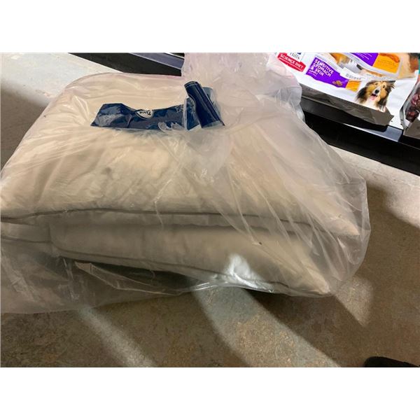 Hotel Grand Set of 2 Pillows
