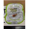 Image 1 : Purina Fancy Feast Petites, Braised Chicken Entree - 2 Cases x (24 x 79.4g)
