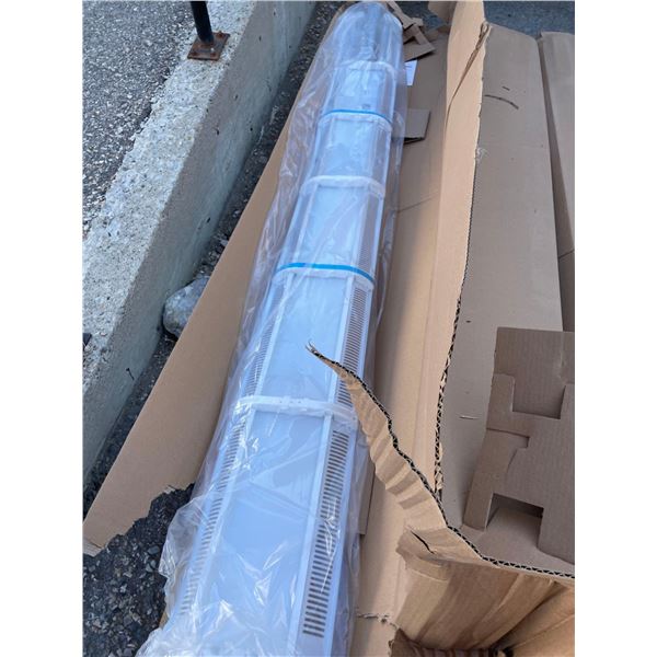 GE Lumination LIS SERIES 8ft LED Light Fixture