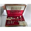 Image 1 : ROGER BROS GUARANTEED SILVERPLATE 50 PC CUTLERY SET