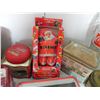 Image 3 : LARGE LOT OF VINTAGE COCA COLA COLLECTIBLES