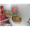 Image 4 : LARGE LOT OF VINTAGE COCA COLA COLLECTIBLES