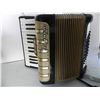 Image 3 : HOHNER STUDENT VM ACCORDION