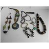 Image 1 : BAG OF COSTUME JEWELLERY LOT 1