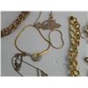 Image 4 : BAG OF COSTUME JEWELLERY LOT 7